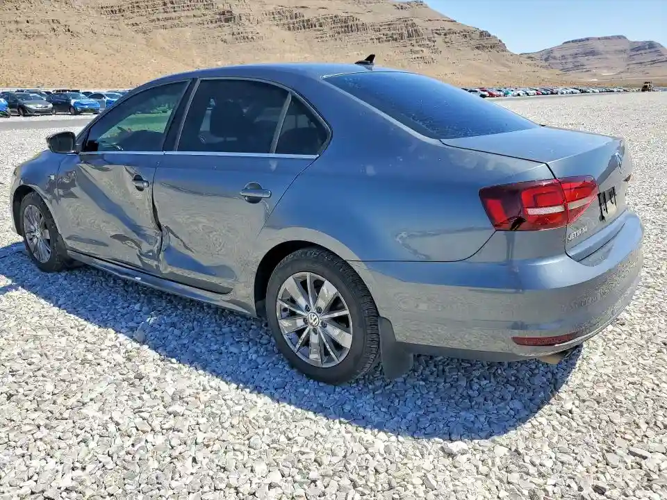 3VWD67AJ8GM318758 2016 VOLKSWAGEN JETTA-1