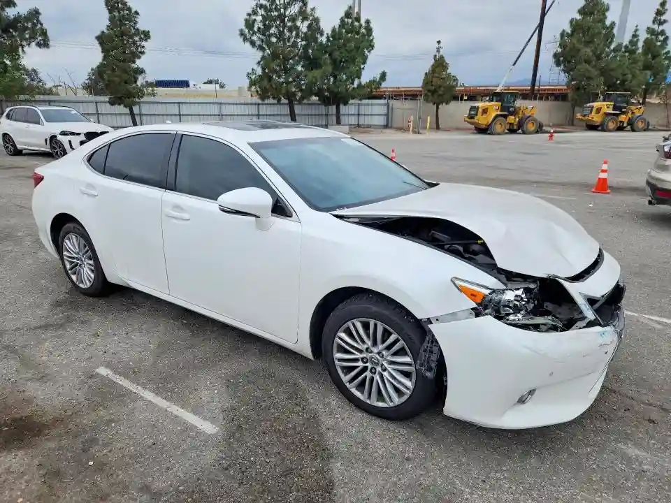 JTHBK1GG5E2095175 2014 LEXUS ES-3