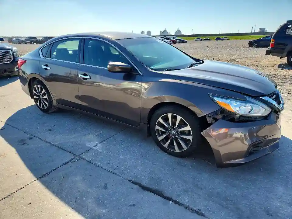 1N4AL3AP1HC208140 2017 NISSAN ALTIMA-3