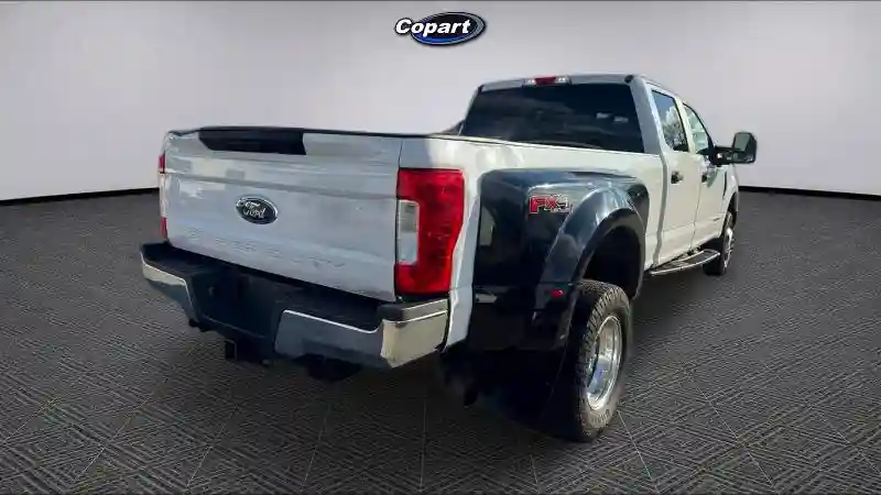 1FT8W3DT7HED16940 2017 FORD F350-3