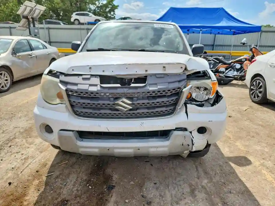 5Z62D0CT2AC429354 2010 SUZUKI EQUATOR BA-4