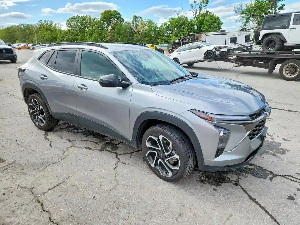 KL77LJE23RC228802 2024 CHEVROLET TRAX-3