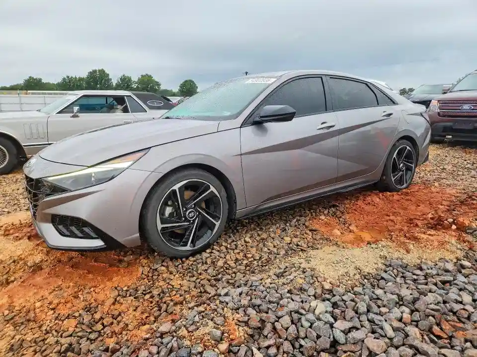 KMHLR4AF1NU297661 2022 HYUNDAI ELANTRA-0