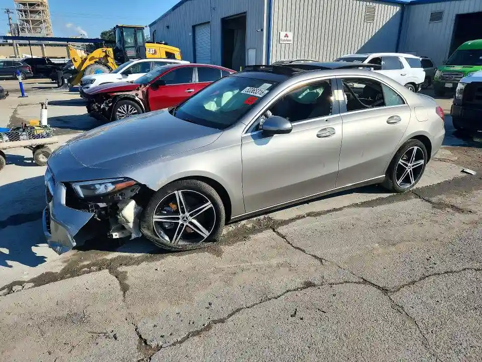 W1K3G4EB8LJ216919 2020 MERCEDES-BENZ A-CLASS-0
