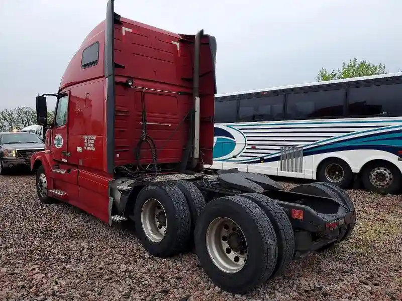 4V4NC9EH2GN947994 2016 VOLVO VN-2