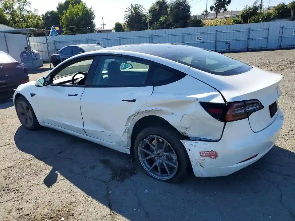 5YJ3E1EB3NF344655 2022 TESLA MODEL 3-1