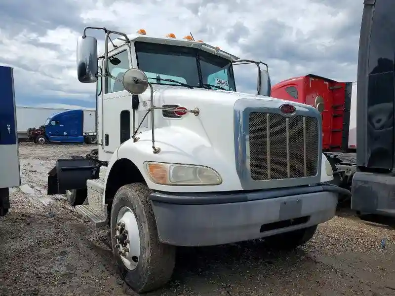 1XP3AJ8XXHD430364 2017 PETERBILT ALL OTHER-0