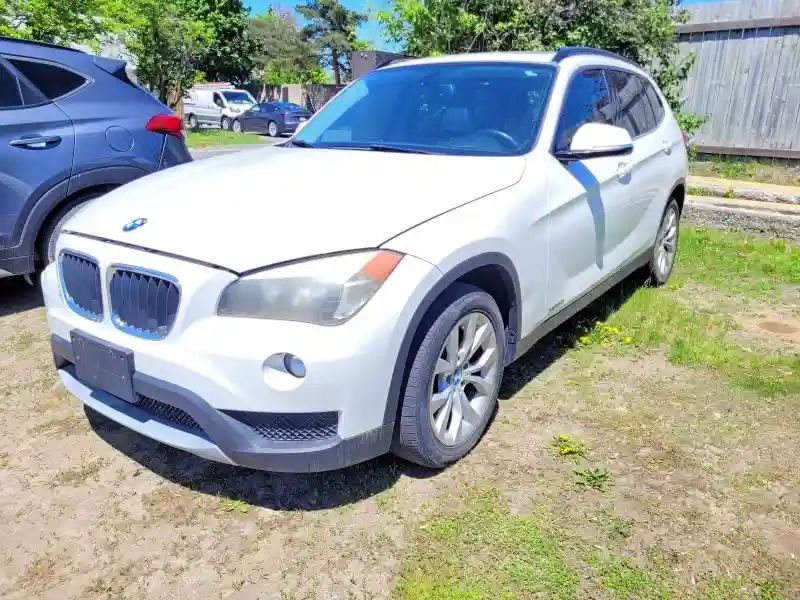 WBAVL1C53DVR86785 2013 BMW X1-1