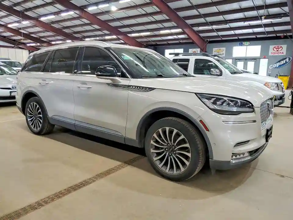 5LM5J7XC0LGL22430 2020 LINCOLN AVIATOR-3