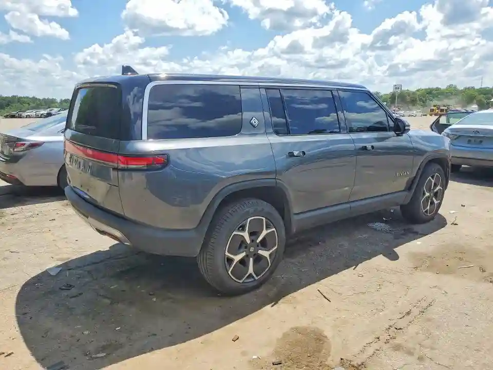 7PDSGABA2PN022829 2023 RIVIAN RIS-2