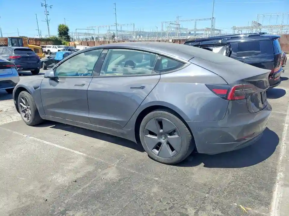 5YJ3E1EA0PF625161 2023 TESLA MODEL 3-1
