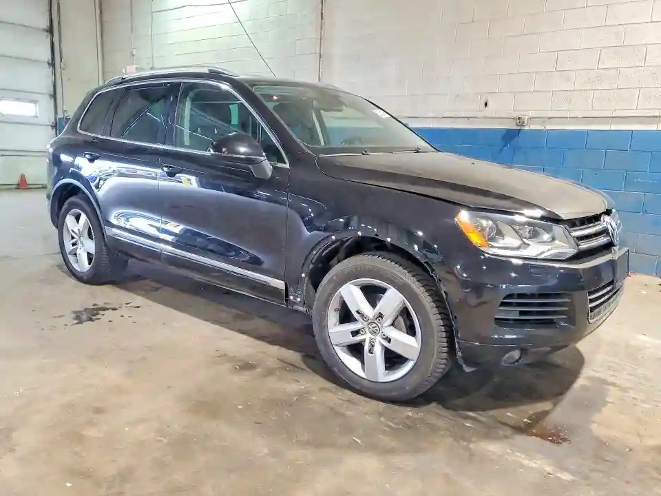 WVGFF9BP3CD001188 2012 VOLKSWAGEN TOUAREG-3