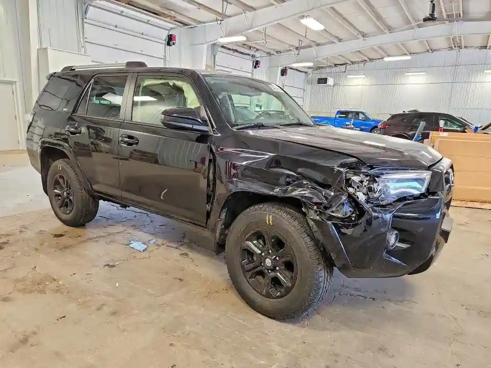 JTEMU5JRXR6282198 2024 TOYOTA 4RUNNER-3