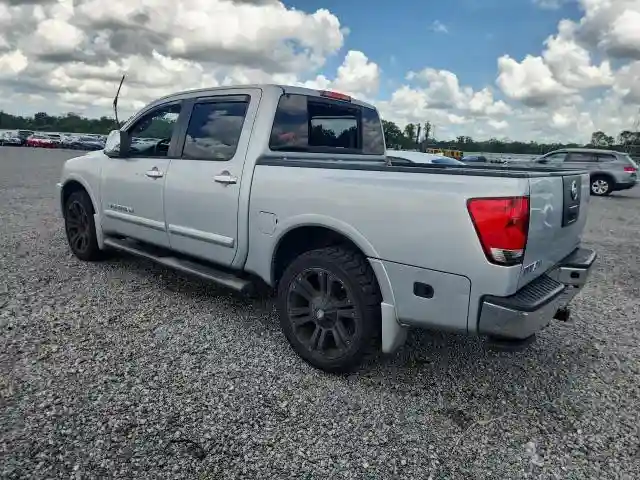 1N6BA0EC8BN308643 2011 NISSAN TITAN-1