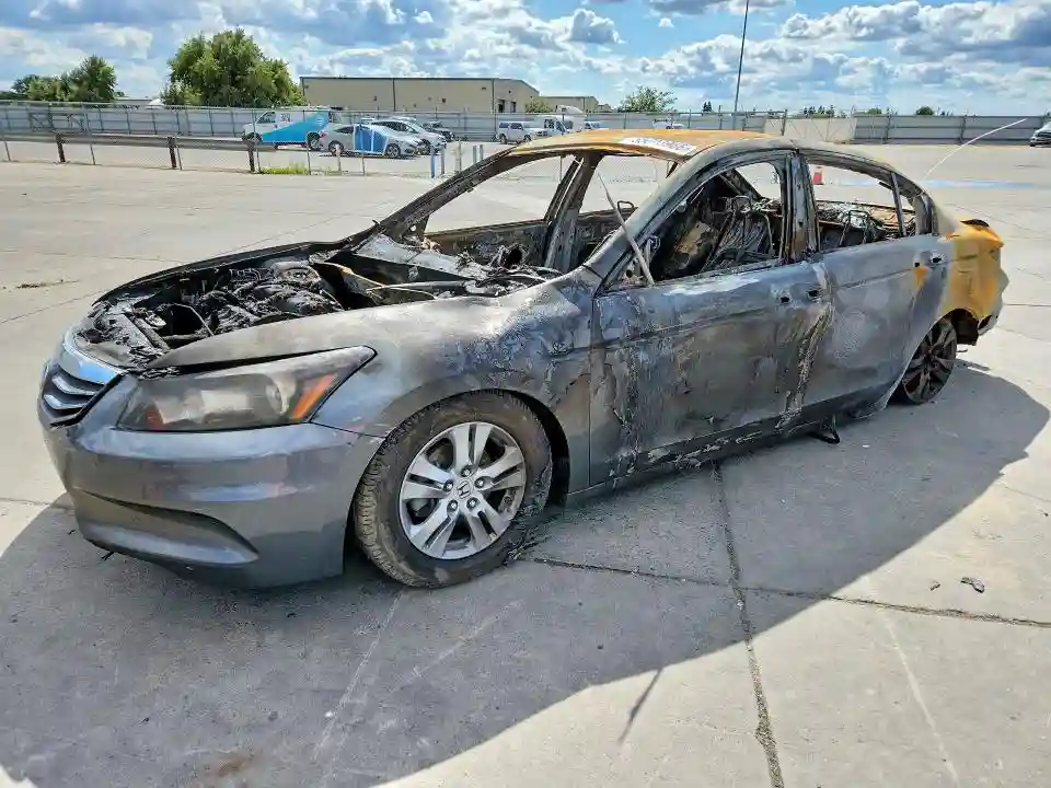 1HGCP2F40CA090958 2012 HONDA ACCORD-0