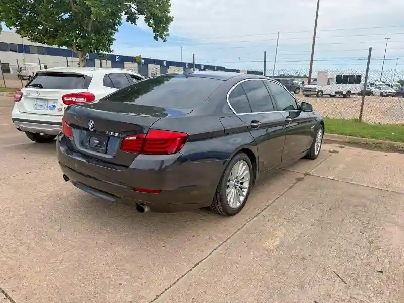 WBAFU7C59CDU58029 2012 BMW 5 SERIES-3