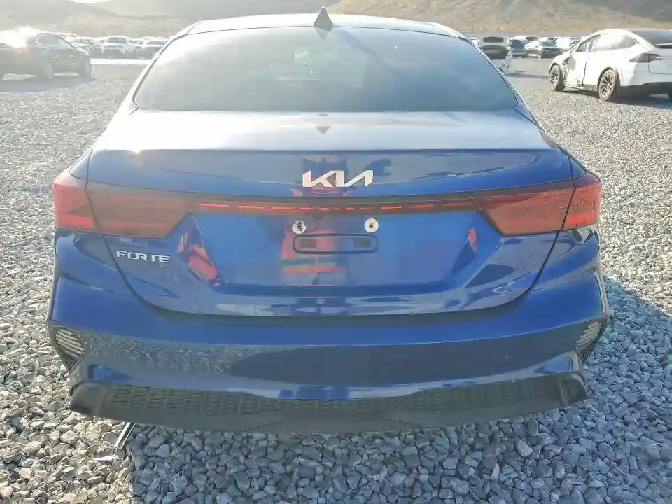 3KPF24AD7PE596528 2023 KIA FORTE-5