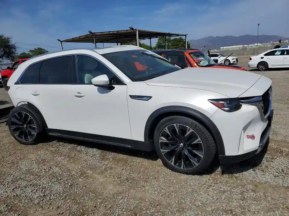 JM3KKEHA8R1126103 2024 MAZDA CX-90-3