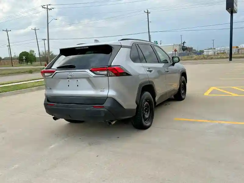 JTMF1RFV3KJ005186 2019 TOYOTA RAV4-3