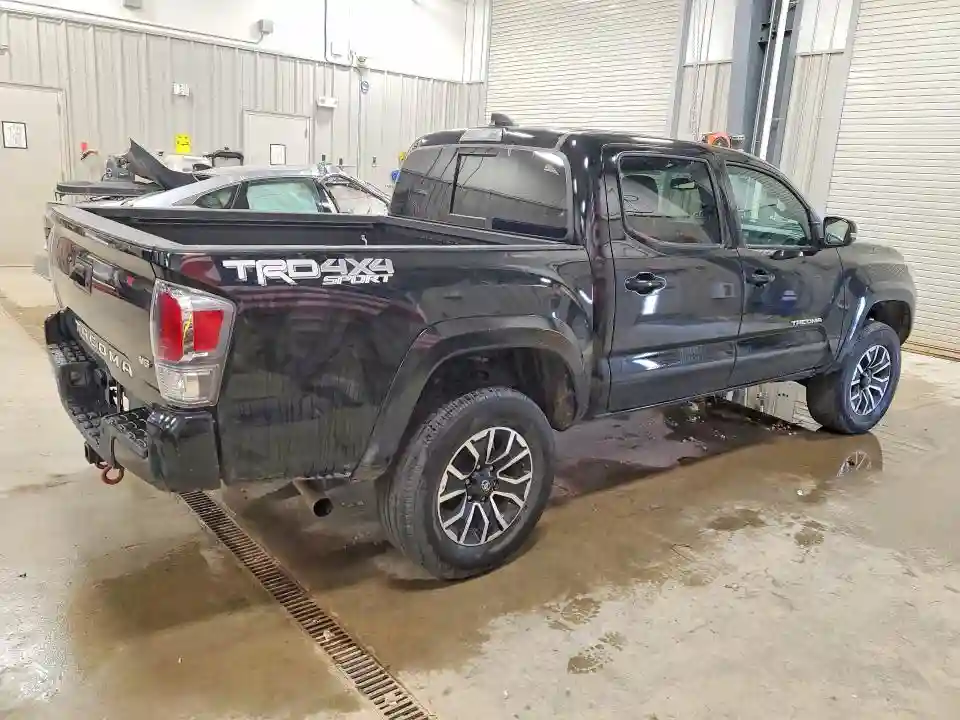 3TMCZ5AN2PM587769 2023 TOYOTA ALL MODELS-2