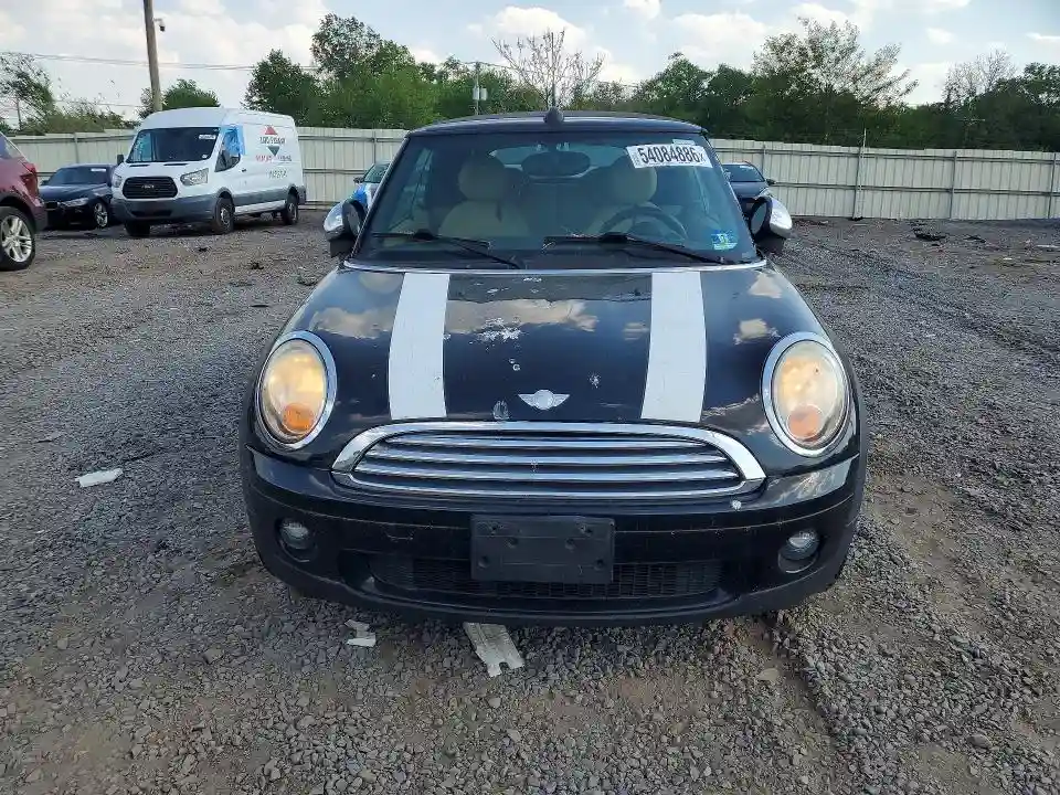 WMWMR3C51ATZ19101 2010 MINI COOPER-4