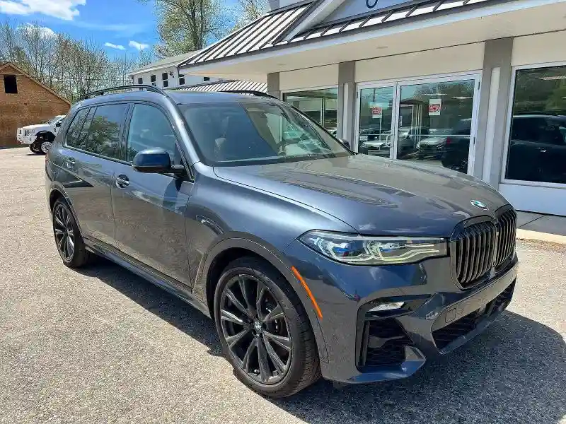 5UXCX6C00N9J47458 2022 BMW X7-0