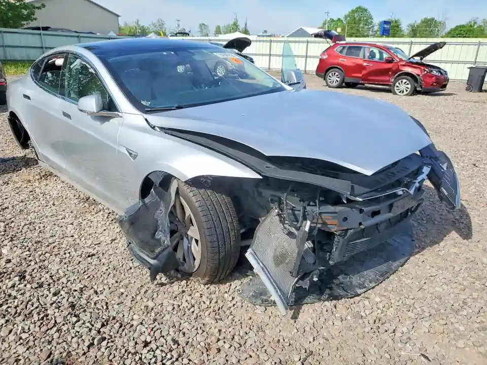 5YJSA1E18HF199213 2017 TESLA MODEL S-3
