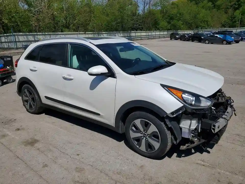 KNDCC3LC7H5051294 2017 KIA NIRO-3