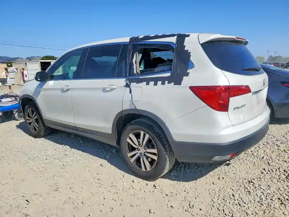 5FNYF5H34JB000440 2018 HONDA PILOT-1