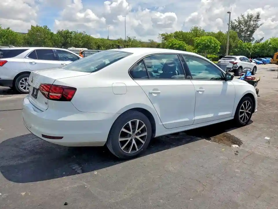 3VWD67AJ9GM341580 2016 VOLKSWAGEN JETTA-4