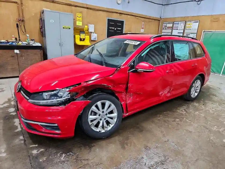 3VW217AU0JM764538 2018 VOLKSWAGEN GOLF-0