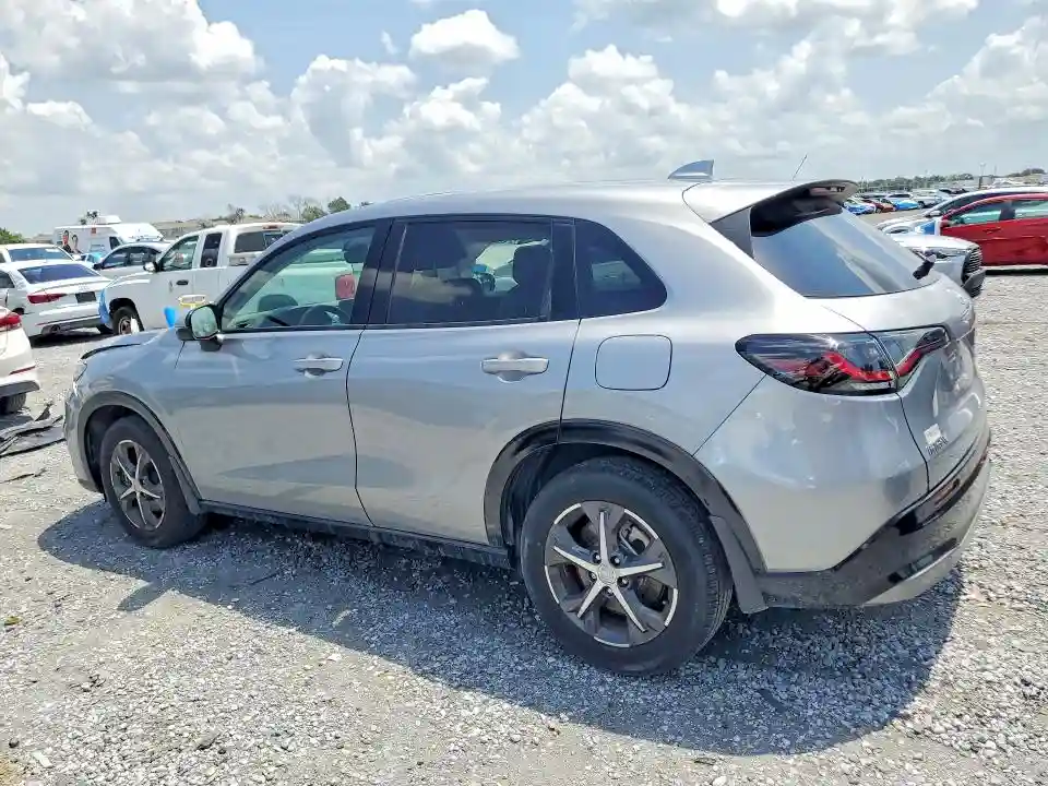 3CZRZ1H72SM718678 2025 HONDA HR-V-1
