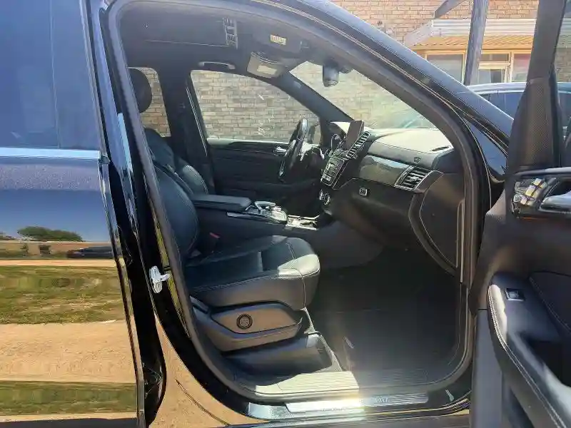 4JGDF6EE9HA837080 2017 MERCEDES-BENZ GLS-CLASS-4