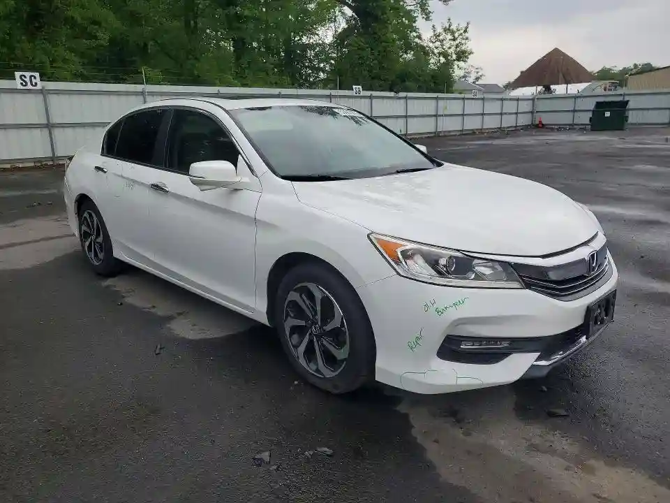 1HGCR2F7XHA167881 2017 HONDA ACCORD-3