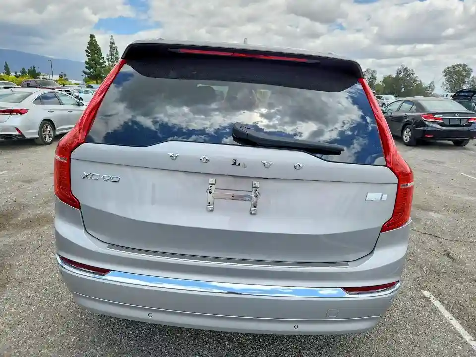 YV4H60CA3P1932216 2023 VOLVO XC90-5