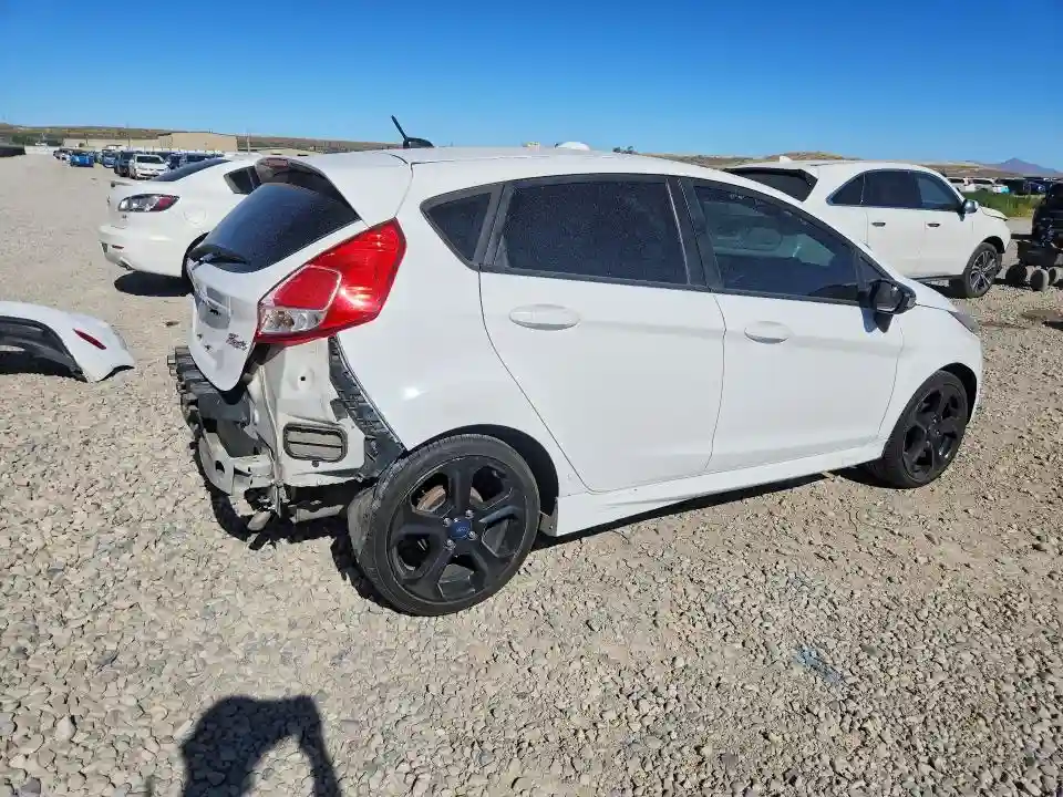 3FADP4EJ7GM139268 2016 FORD FIESTA-2