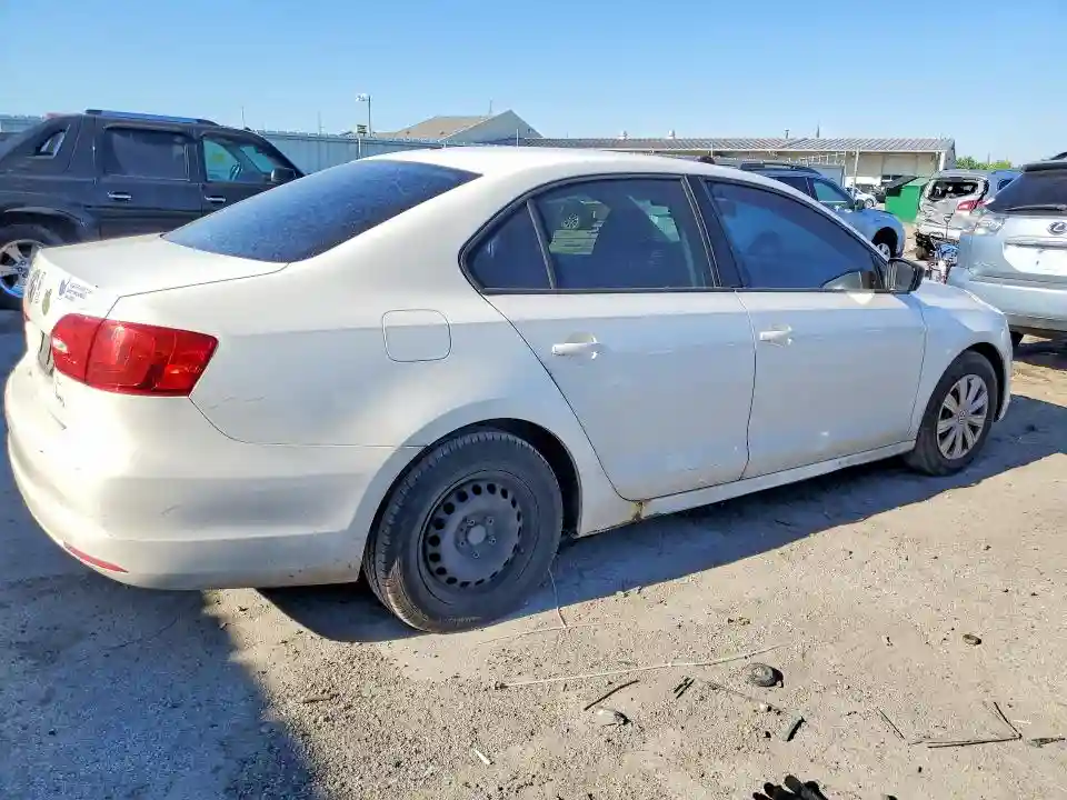 3VW2K7AJXEM376774 2014 VOLKSWAGEN JETTA-2