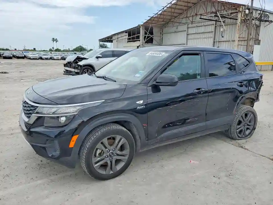 KNDEPCAAXM7047172 2021 KIA SELTOS-0