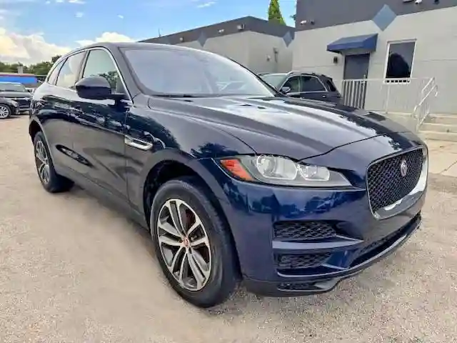 SADCJ2FX8LA619250 2020 JAGUAR F-PACE-3