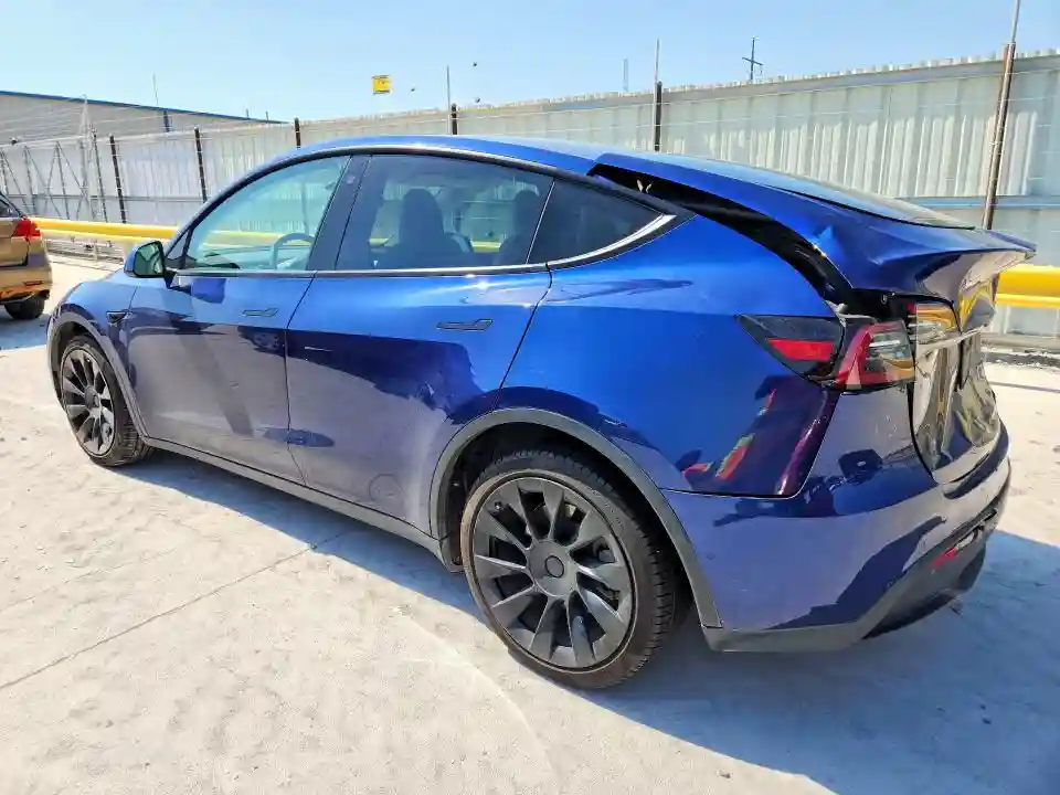 5YJYGDEE1MF144125 2021 TESLA MODEL Y-1