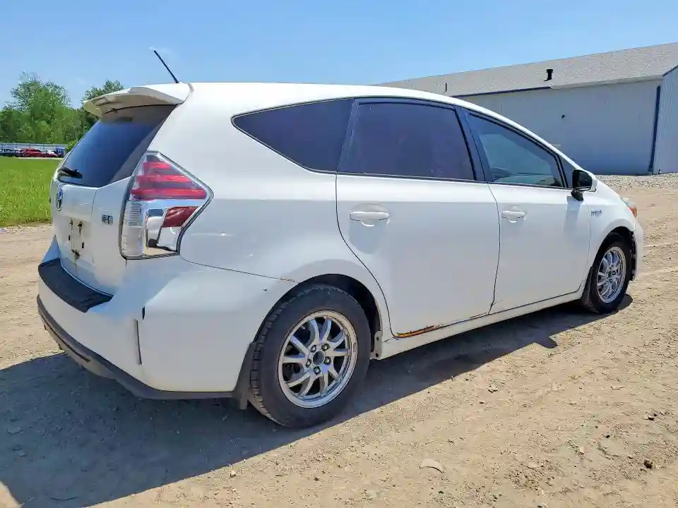 JTDZN3EU7FJ019976 2015 TOYOTA PRIUS-2