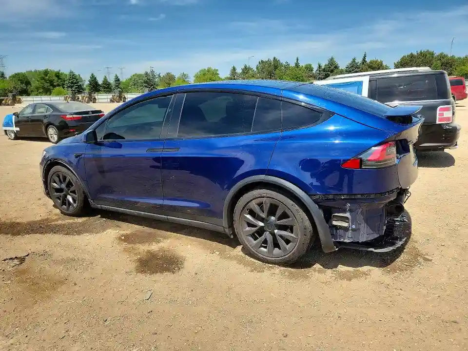 7SAXCBE67NF332253 2022 TESLA MODEL X-1