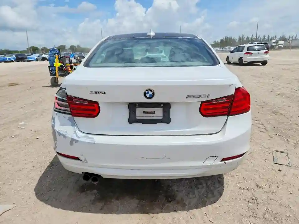 WBA3B3C56DF535169 2013 BMW 3 SERIES-5