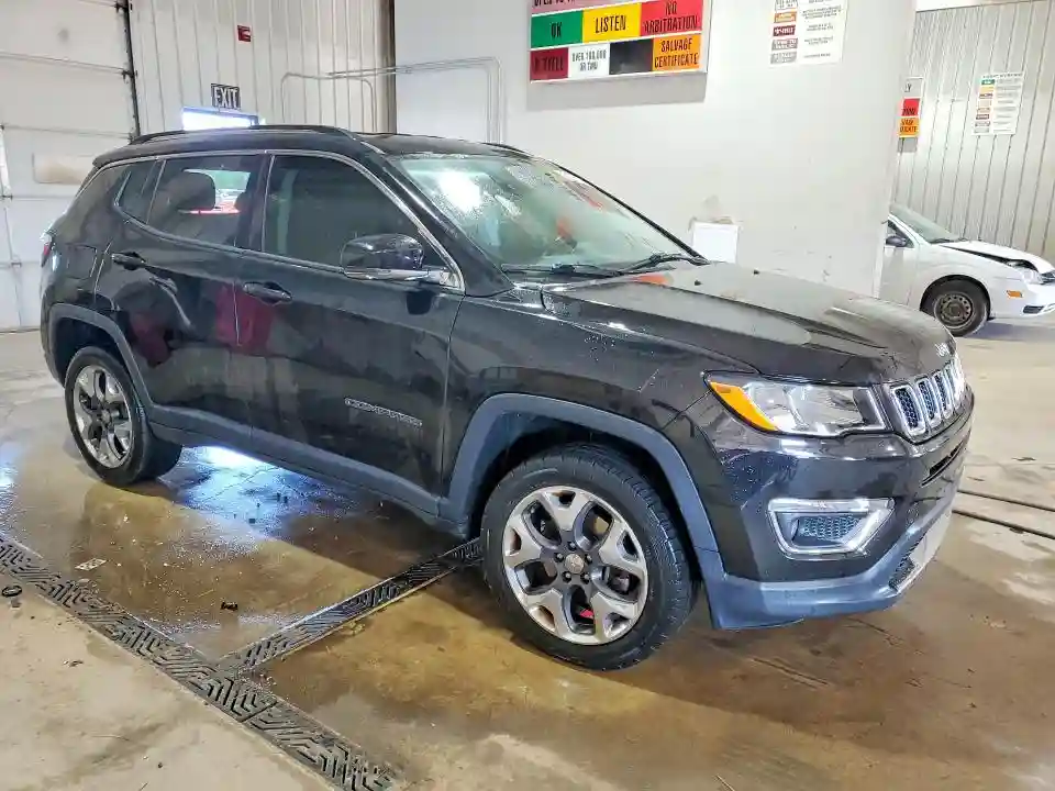 3C4NJDCB7JT255563 2018 JEEP COMPASS-3