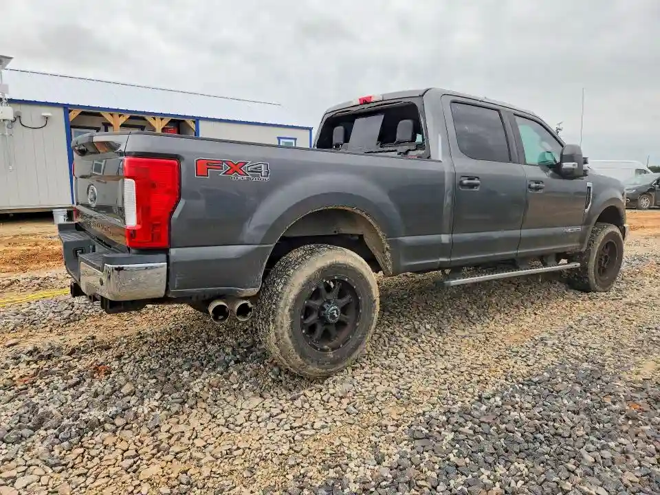 1FT7W2BTXHEC44561 2017 FORD F250-2