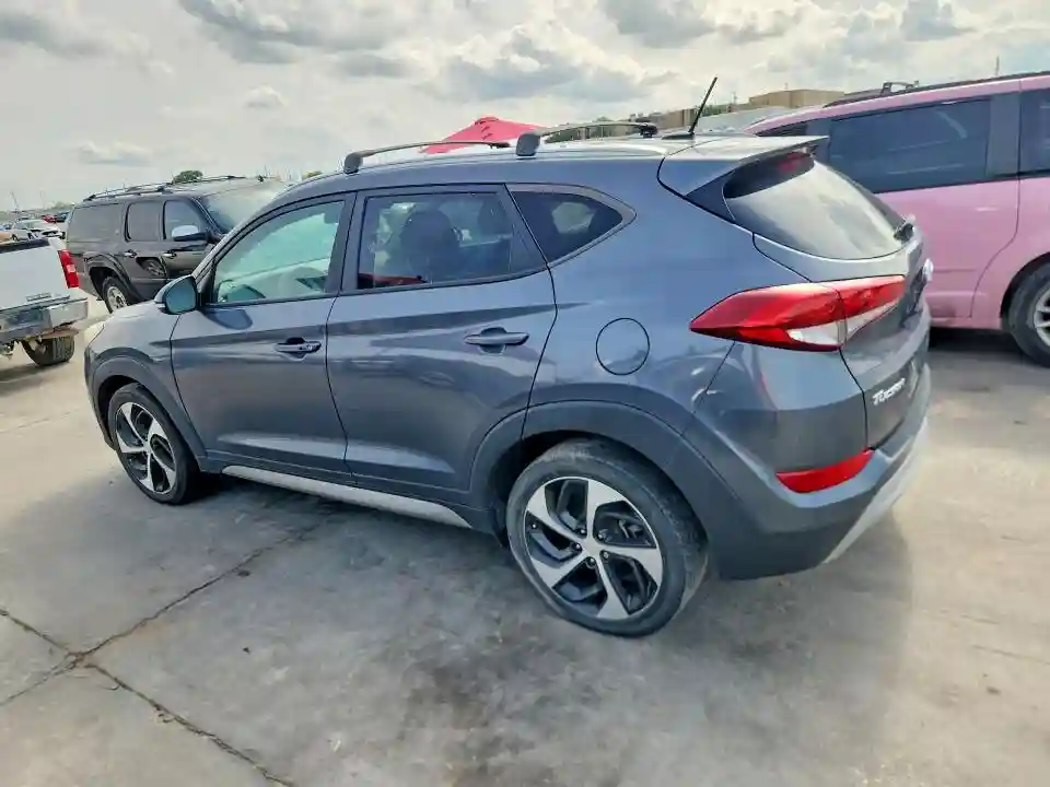 KM8J33A28HU379777 2017 HYUNDAI TUCSON-1