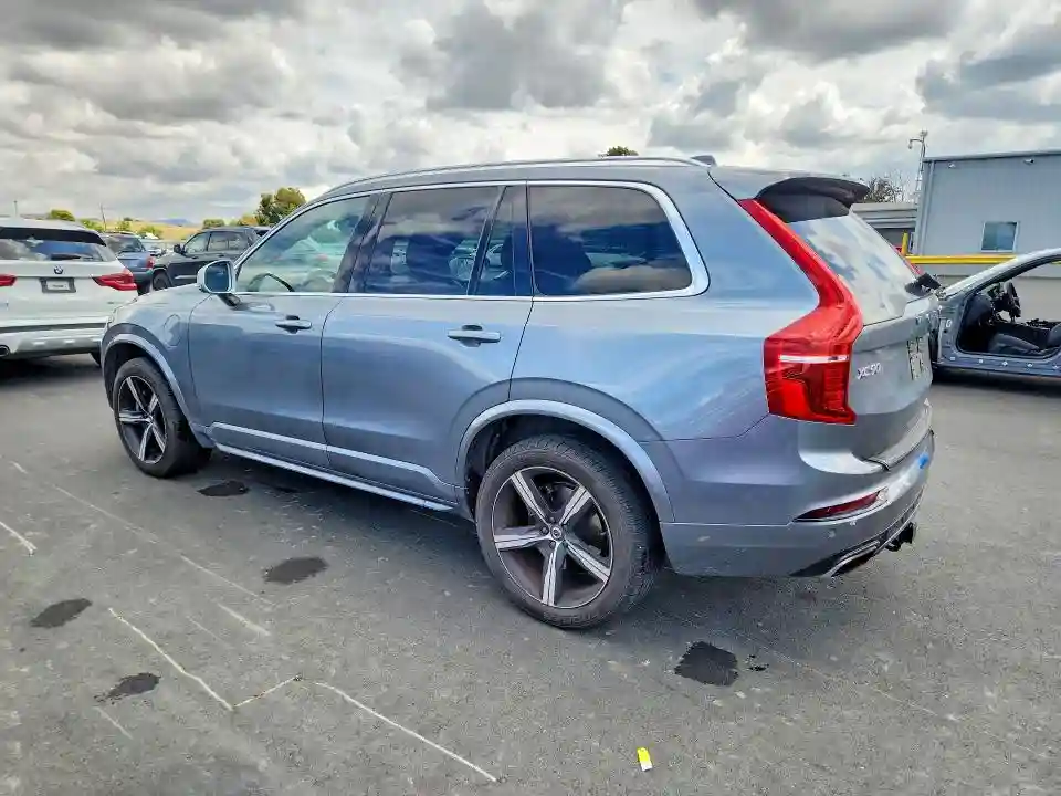 YV4BC0PM7G1092833 2016 VOLVO XC90-1