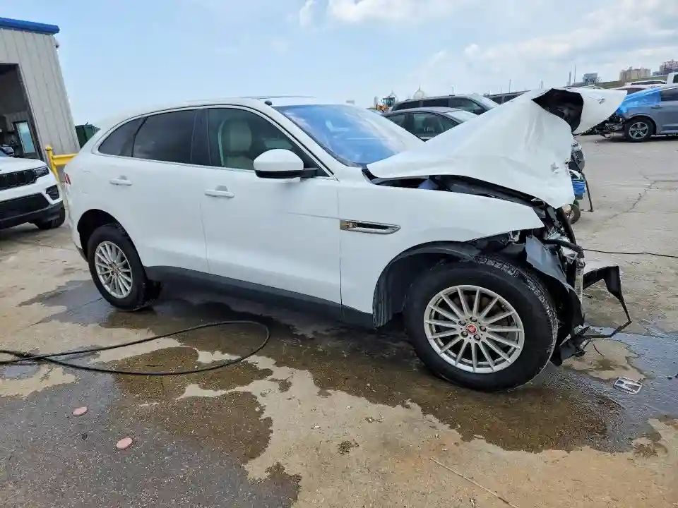 SADCS2FX1LA640552 2020 JAGUAR F-PACE-3