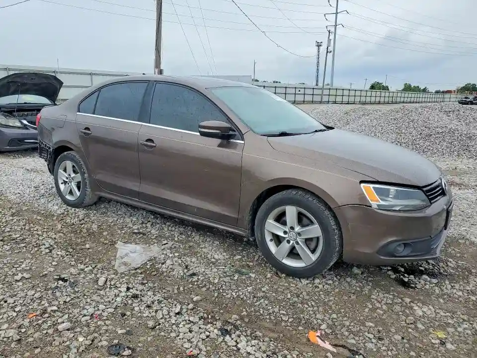 3VWLL7AJ9CM038152 2012 VOLKSWAGEN JETTA-3