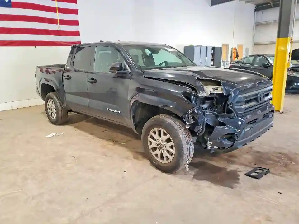 3TMLB5JN1SM164436 2025 TOYOTA TACOMA-3